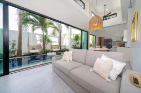 Tropical & Modern 4BR Pool Villa Serenity Rawai
